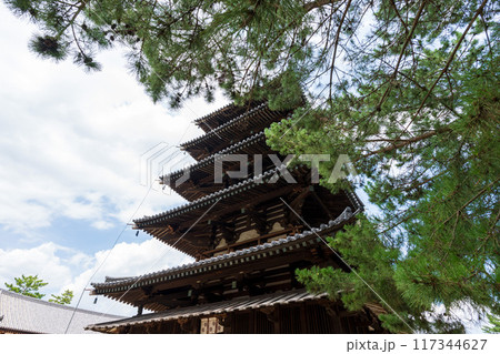 【法隆寺】奈良の法隆寺　五重塔 117344627