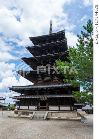 【法隆寺】奈良の法隆寺 五重塔 【法隆寺】奈良の法隆寺 五重塔 117344628