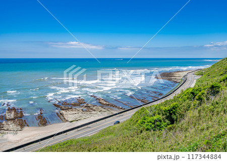 御前崎遠州灘県立自然公園 灯台下海岸 静岡県最南端の岬 御前崎遠州灘県立自然公園 灯台下海岸 静岡県最南端の岬 117344884
