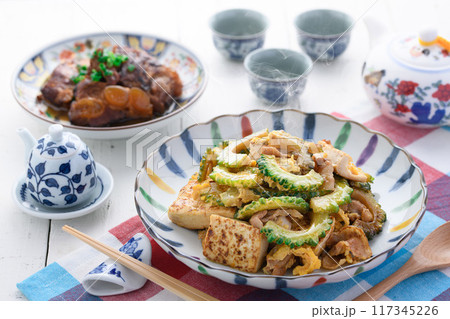 沖縄料理 ゴーヤチャンプルーと炙り軟骨ソーキ 沖縄料理 ゴーヤチャンプルーと炙り軟骨ソーキ 117345226