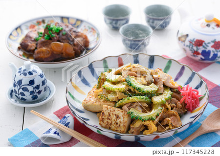 沖縄料理 ゴーヤチャンプルーと炙り軟骨ソーキ 沖縄料理 ゴーヤチャンプルーと炙り軟骨ソーキ 117345228
