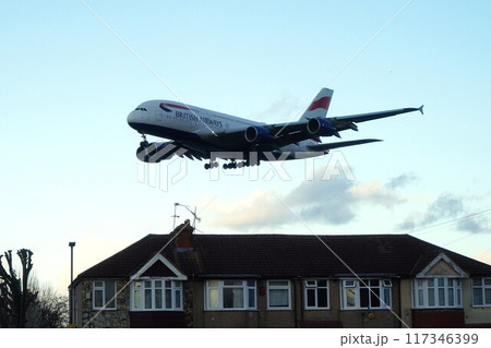 BA A380 ヒースロー空港への着陸 117346399