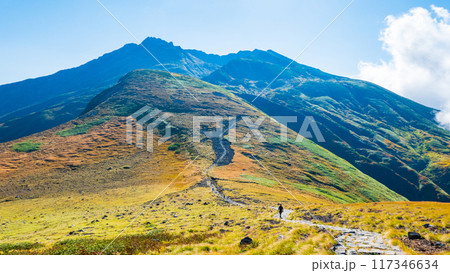 秋の鳥海山登山:扇子森~御田ヶ原 秋の鳥海山登山:扇子森~御田ヶ原 117346634