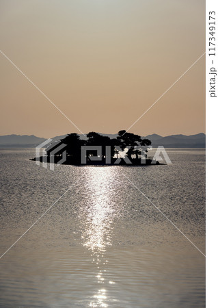 宍道湖の夕日 117349173