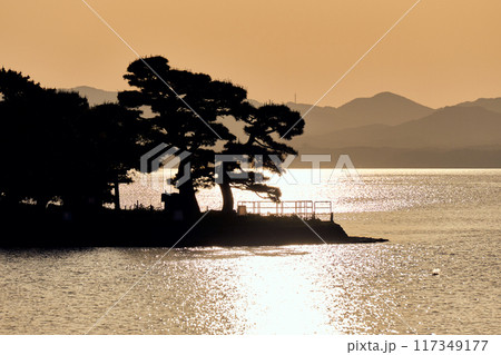 宍道湖の夕日 宍道湖の夕日 117349177