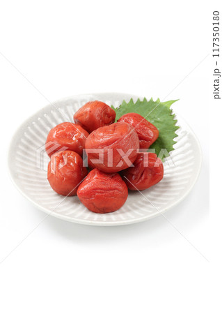 梅干し(紫蘇漬け) 117350180