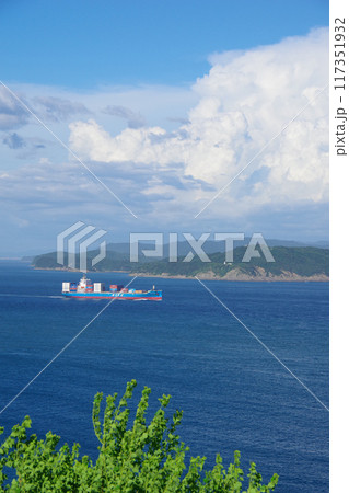 兵庫県淡路島　生石岬から友ヶ島方面を望む 117351932