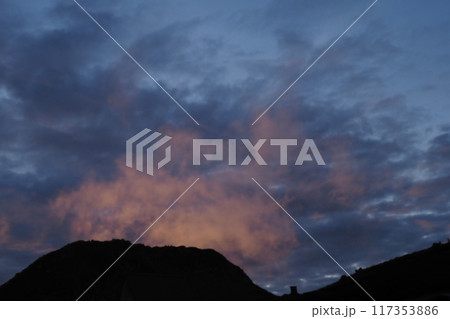 つかの間の晴れ間 117353886