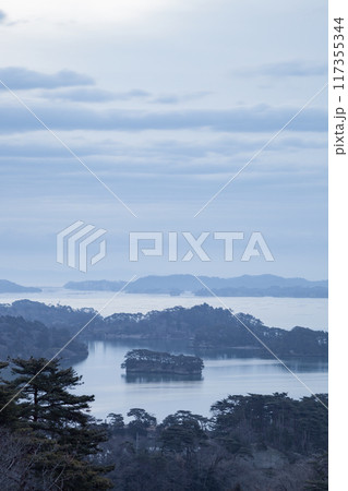宮城県松島、日本三景の一つとして知られる歴史的景観 117355344