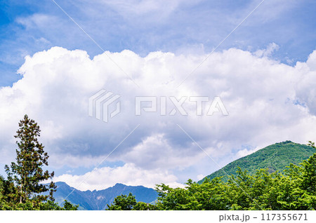 近い山と遠い山 木曽路 近い山と遠い山 木曽路 117355671
