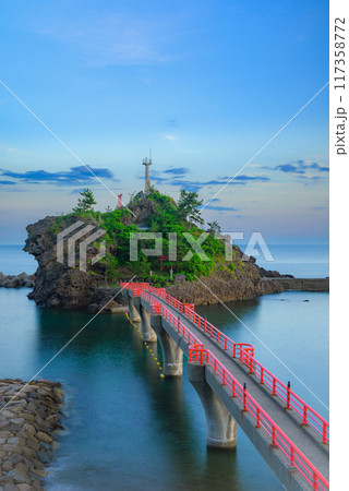 【弁天岩】ブルーモーメントの奇跡【糸魚川市】 117358772