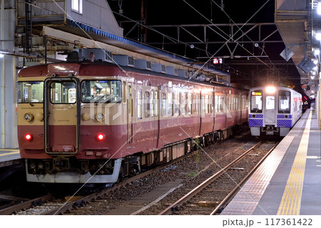 えちごトキめき鉄道413系夜行急行電車 117361422