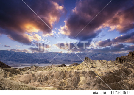 Zabriskie point, death valley, california, usa 117363615