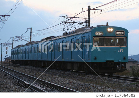 山陽本線103系電車（赤穂線直通列車） 117364302