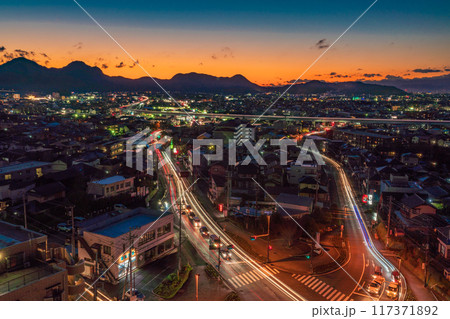 【静岡県】函南町役場から望む、函南町の街並み　夕景 117371892