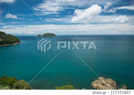 三尾川展望地から黒島を望む　【和歌山県日高郡由良町】　　 117372807