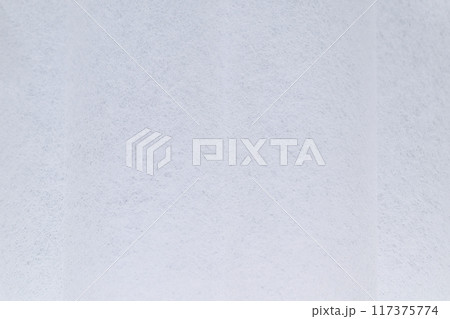 和紙の背景素材（微かな縦縞模様） 117375774