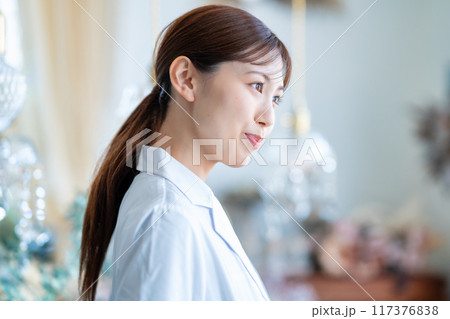 レディースクリニックの女性医師 レディースクリニックの女性医師 117376838
