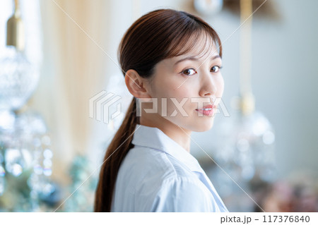 レディースクリニックの女性医師 117376840