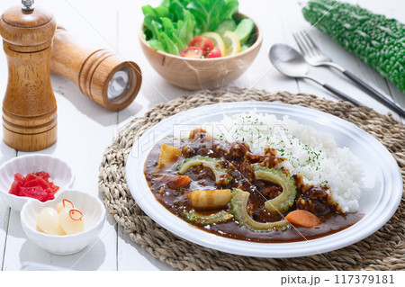 ゴーヤカレー　（夏野菜カレー） 117379181