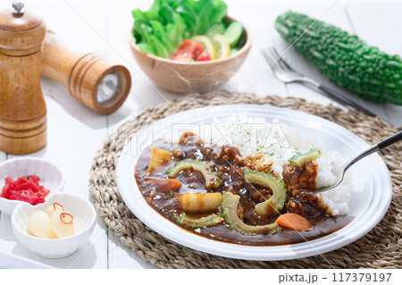 ゴーヤカレー (夏野菜カレー) ゴーヤカレー (夏野菜カレー) 117379197