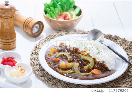 ゴーヤカレー　（夏野菜カレー） 117379205