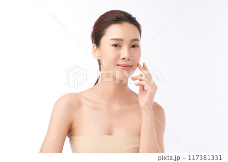 Beautiful young asian woman with clean fresh skin on white background, Face care, Facial treatment, Cosmetology, beauty and spa, Asian women portrait. 117381331
