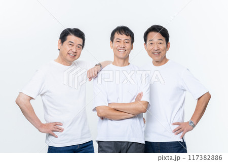 ミドルシニアの男性 ミドルシニアの男性 117382886