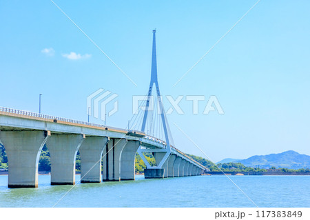 夏の周防大橋 山口県山口市 夏の周防大橋 山口県山口市 117383849
