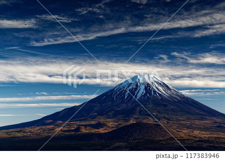 精進峠から見る富士山の夕景 精進峠から見る富士山の夕景 117383946