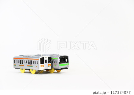 電車のおもちゃ・鉄道模型 プラレール ホワイトバック 117384077
