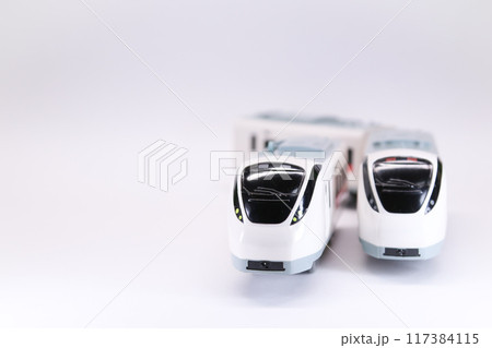 電車のおもちゃ・鉄道模型 プラレール ホワイトバック 117384115