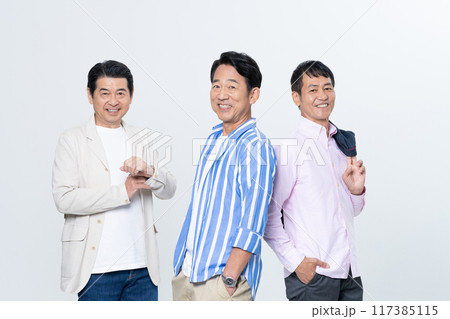 ミドルシニアの男性 ミドルシニアの男性 117385115