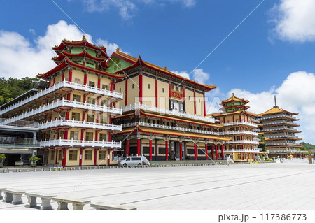 Building view of the Shoushan Yuanheng Temple in Kaohsiung, Taiwan. It is an important religious center in the Kaohsiung area. 117386773