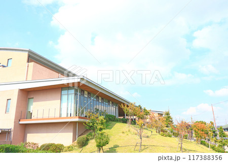 愛知県大府市、おおぶ文化交流の杜の風景 117388356