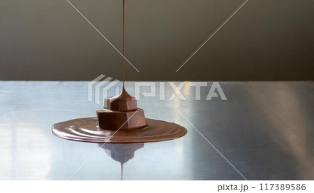 溶けて広がるチョコレート 117389586