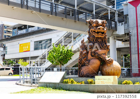沖縄都市モノレール　牧志駅 117392558