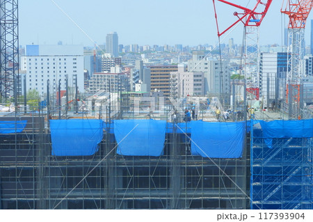 高層マンション建築現場 117393904
