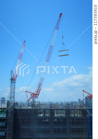 高層マンション建築現場 117393910