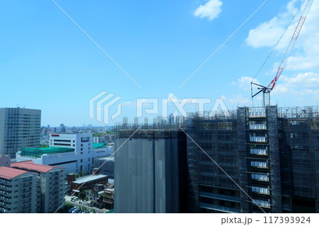 高層マンション建築現場 117393924