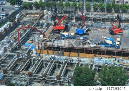 高層マンション建築現場 117393945