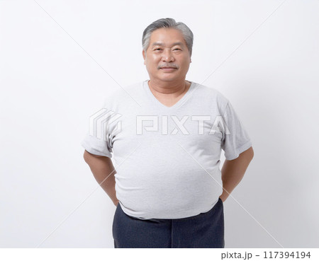 ふくよかな高齢男性 ふくよかな高齢男性 117394194