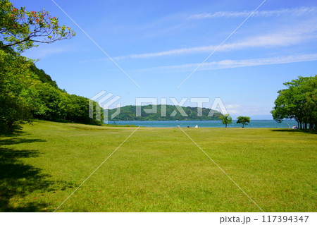 宮ヶ浜水泳場／琵琶湖（滋賀県近江八幡市） 117394347