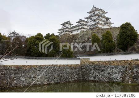 the himeji white castle is famous and beautiful in japan the himeji white castle is famous and beautiful in japan 117395100