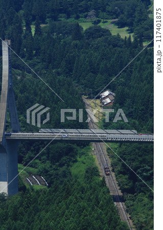 真夏の横軽を行く碓氷峠鉄道文化むらのシェルパくん_2024/8/3撮影 117401875