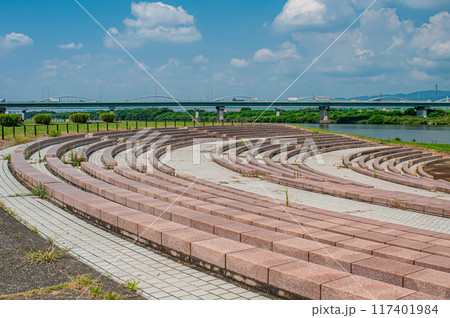 淀川河川公園の淀川アクアシアター 大阪府枚方市 淀川河川公園の淀川アクアシアター 大阪府枚方市 117401984