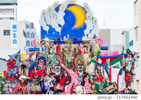 「青森県」豪華絢爛な山車の競演　八戸三社大祭・夏 117402440