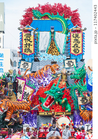 「青森県」豪華絢爛な山車の競演 八戸三社大祭・夏 「青森県」豪華絢爛な山車の競演 八戸三社大祭・夏 117402443