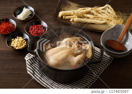 参鶏湯 117403097