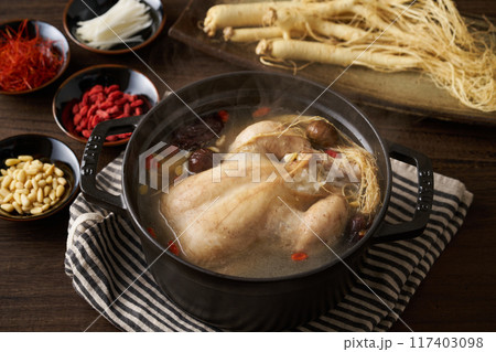 参鶏湯 117403098